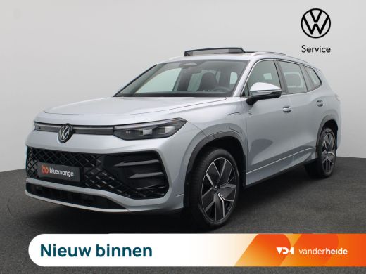 Volkswagen Tayron 1.5 eHybrid R-Line Edition 272PK DSG SOH 99,68%, Panoramadak, Trekhaak, Achteruitrijcamera, Navi ... ActivLease financial lease