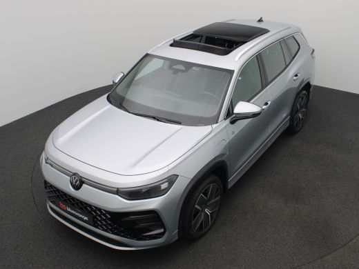 Volkswagen Tayron 1.5 eHybrid R-Line Edition 272PK DSG SOH 99,68%, Panoramadak, Trekhaak, Achteruitrijcamera, Navi ... ActivLease financial lease