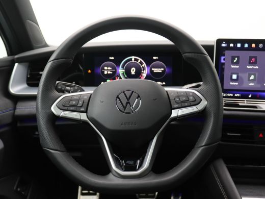 Volkswagen Tayron 1.5 eHybrid R-Line Edition 272PK DSG SOH 99,68%, Panoramadak, Trekhaak, Achteruitrijcamera, Navi ... ActivLease financial lease