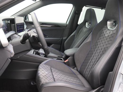 Volkswagen Tayron 1.5 eHybrid R-Line Edition 272PK DSG SOH 99,68%, Panoramadak, Trekhaak, Achteruitrijcamera, Navi ... ActivLease financial lease