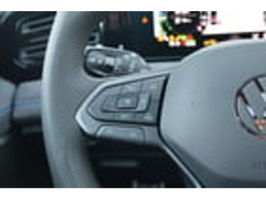 Volkswagen Tiguan 1.5 eHybrid R-Line Edition | Trekhaak elektrisch uitklapbaar ActivLease financial lease