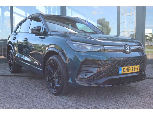 Volkswagen Tiguan 1.5 eHybrid R-Line Edition | Trekhaak elektrisch uitklapbaar ActivLease financial lease