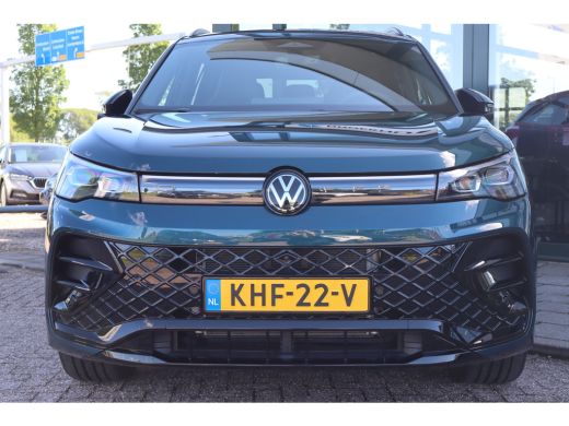 Volkswagen Tiguan 1.5 eHybrid R-Line Edition | Trekhaak elektrisch uitklapbaar ActivLease financial lease