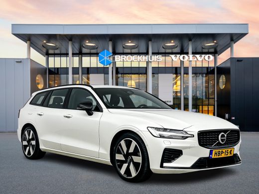 Volvo  V60 T6 Recharge Ultra Dark | 19" | Sportstoelen | Trekhaak | Panoramadak | 360 Camera | Harman Kardon... ActivLease financial lease