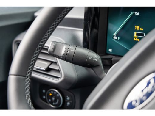 Ford E-Transit Courier Limited 44 kWh | Drivers Assistpack | Trekhaak | Apple Carplay/Android Auto | Stoel/Stuur/Voorrui... ActivLease financial lease