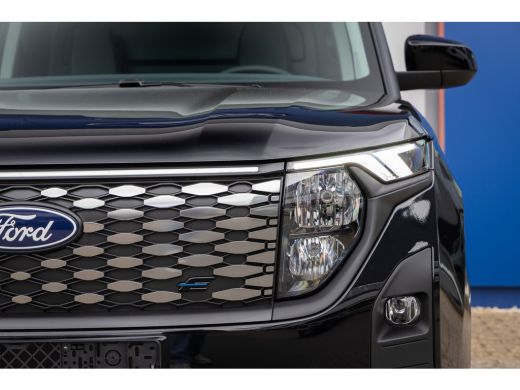 Ford E-Transit Courier Limited 44 kWh | Drivers Assistpack | Trekhaak | Apple Carplay/Android Auto | Stoel/Stuur/Voorrui... ActivLease financial lease