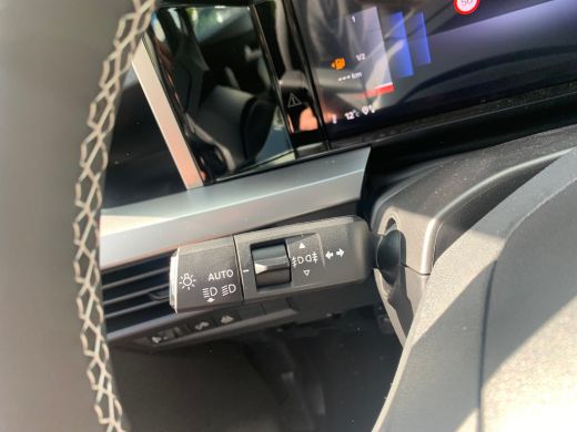 Opel Frontera GS | &euro;3000,- korting !! | 10'' Digitaal instrumentenpaneel | 17" Lichtmetalen velgen in Zwart met... ActivLease financial lease