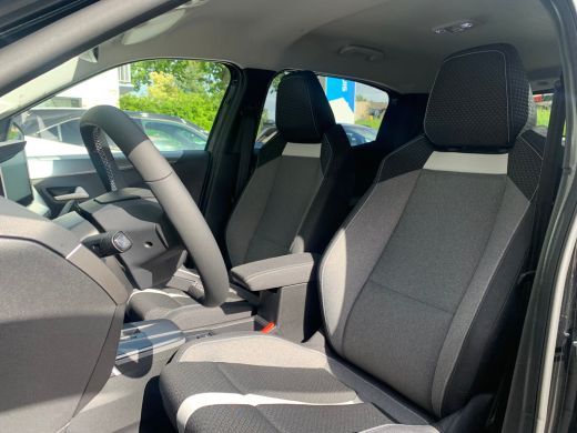 Opel Frontera GS | &euro;3000,- korting !! | 10'' Digitaal instrumentenpaneel | 17" Lichtmetalen velgen in Zwart met... ActivLease financial lease