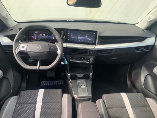 Opel Frontera GS | &euro;3000,- korting !! | 10'' Digitaal instrumentenpaneel | 17" Lichtmetalen velgen in Zwart met... ActivLease financial lease