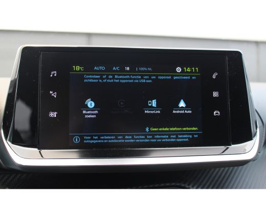 Peugeot e-208 EV Allure Pack 50 kWh 3-Fase | Camera | CarPlay | Climate& Cruise C. | PDC V&A | 16" LMV | 3-Fase... ActivLease financial lease