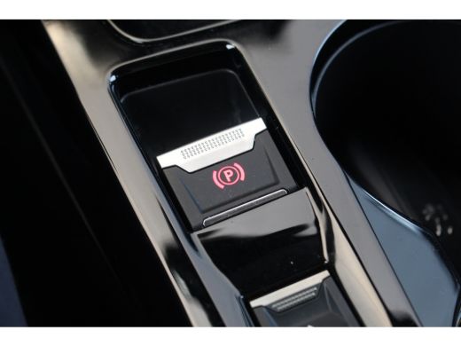Peugeot e-208 EV Allure Pack 50 kWh 3-Fase | Camera | CarPlay | Climate& Cruise C. | PDC V&A | 16" LMV | 3-Fase... ActivLease financial lease