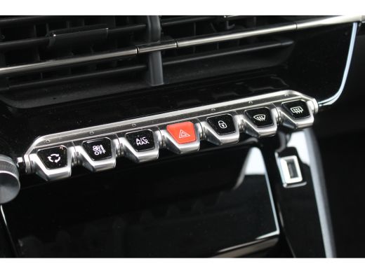 Peugeot e-208 EV Allure Pack 50 kWh 3-Fase | Camera | CarPlay | Climate& Cruise C. | PDC V&A | 16" LMV | 3-Fase... ActivLease financial lease