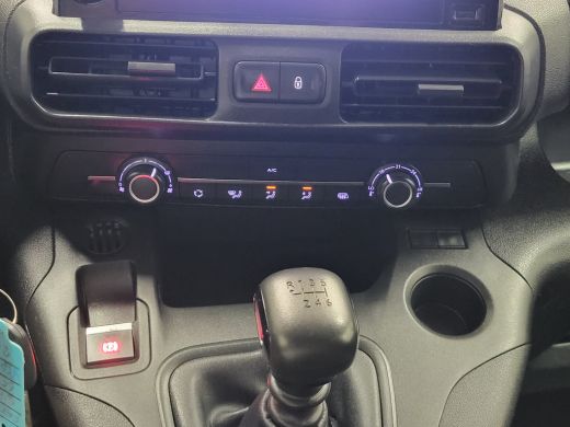 Peugeot Partner 1.2PureTech 111pk Benzine! ActivLease financial lease