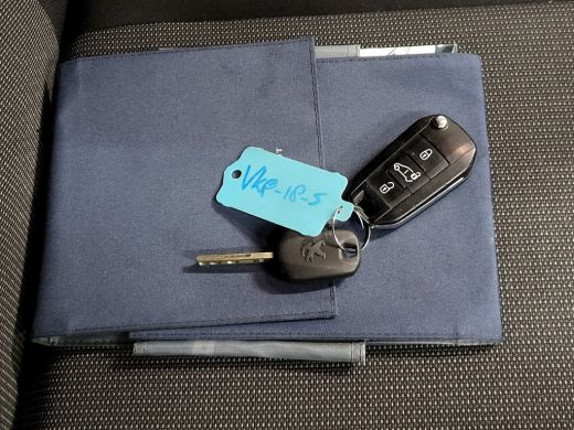 Peugeot Partner 1.2PureTech 111pk Benzine! ActivLease financial lease