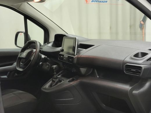 Peugeot Partner 1.2PureTech 111pk Benzine! ActivLease financial lease