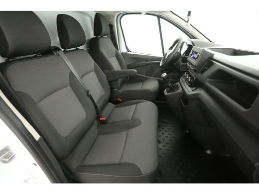 Renault Trafic 2.0 dCi L2H1 | Airco | Cruise | Camera | 3 Zits | LED | Parkeersens. ActivLease financial lease