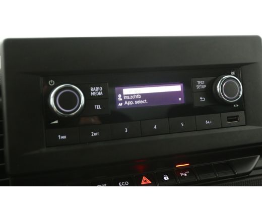 Renault Trafic 2.0 dCi L2H1 | Airco | Cruise | Camera | 3 Zits | LED | Parkeersens. ActivLease financial lease