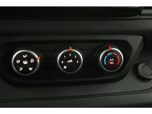 Renault Trafic 2.0 dCi L2H1 | Airco | Cruise | Camera | 3 Zits | LED | Parkeersens. ActivLease financial lease