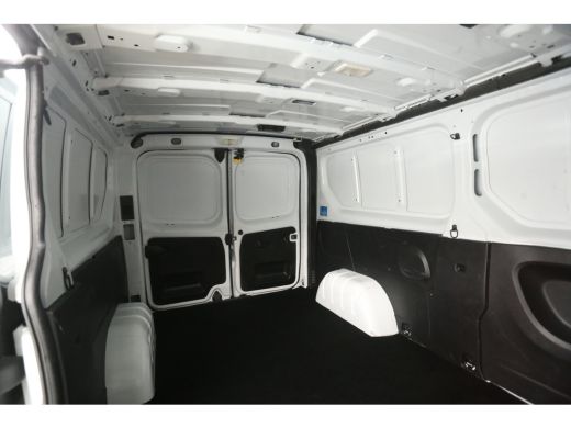 Renault Trafic 2.0 dCi L2H1 | Airco | Cruise | Carplay | 3 Zits | LED | Navi | Parkeersens. ActivLease financial lease