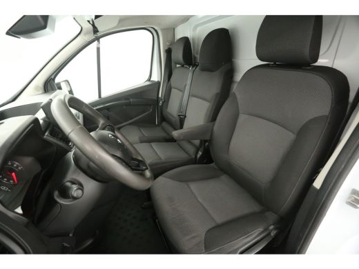 Renault Trafic 2.0 dCi L2H1 | Airco | Cruise | Carplay | 3 Zits | LED | Navi | Parkeersens. ActivLease financial lease