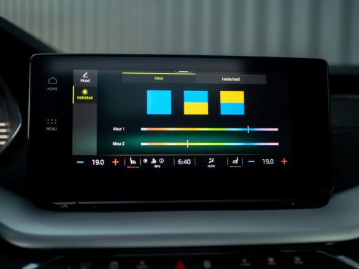 Skoda Octavia Combi 1.0 TSI Business Edition Plus | Panodak | Elk. A. klep | Camera | Adapt. Cr. | Prijs Rijkla... ActivLease financial lease