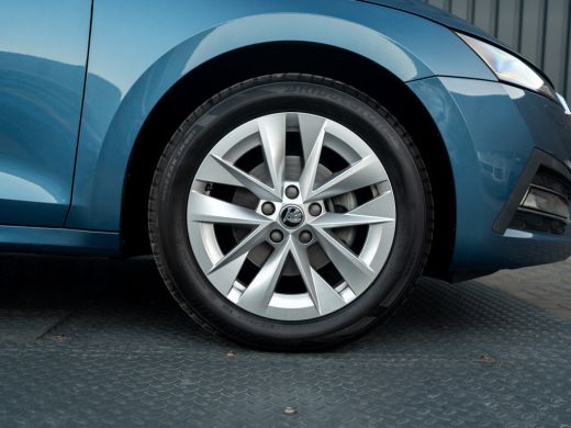 Skoda Octavia Combi 1.0 TSI Business Edition Plus | Panodak | Elk. A. klep | Camera | Adapt. Cr. | Prijs Rijkla... ActivLease financial lease