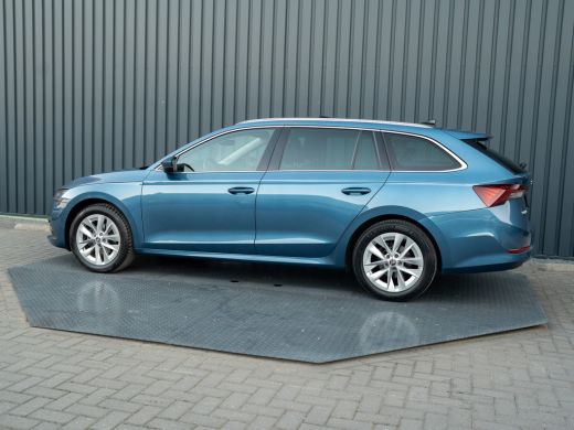 Skoda Octavia Combi 1.0 TSI Business Edition Plus | Panodak | Elk. A. klep | Camera | Adapt. Cr. | Prijs Rijkla... ActivLease financial lease
