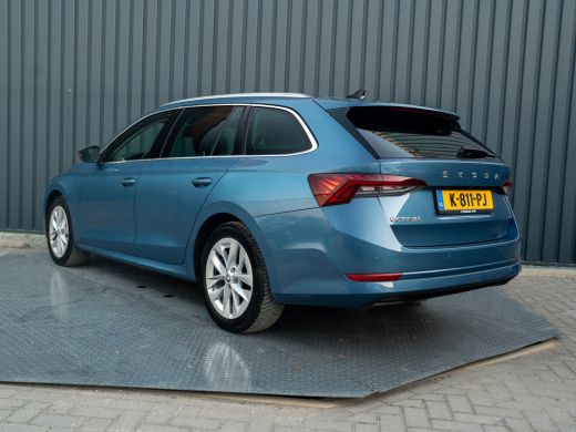 Skoda Octavia Combi 1.0 TSI Business Edition Plus | Panodak | Elk. A. klep | Camera | Adapt. Cr. | Prijs Rijkla... ActivLease financial lease