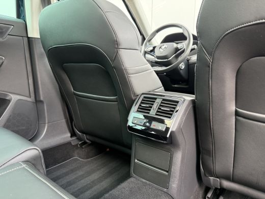 Skoda Superb Combi 1.4 TSI iV Business Edition | Leder | Pano dak | Trekhaak ActivLease financial lease