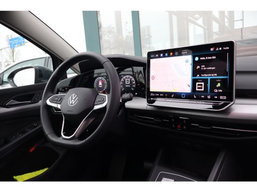 Volkswagen Golf Life Edition eHybrid | 'App-Connect' draadloze smartphone integratie | Achterbank in ongelijke de... ActivLease financial lease