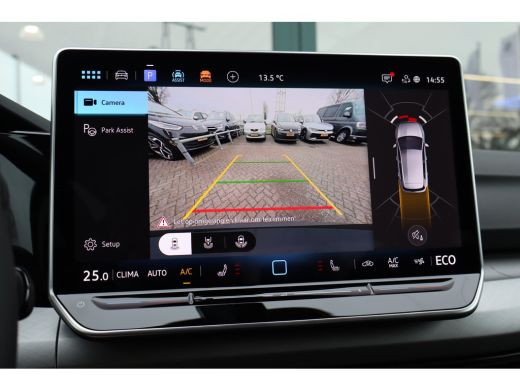 Volkswagen Golf Life Edition eHybrid | 'App-Connect' draadloze smartphone integratie | Achterbank in ongelijke de... ActivLease financial lease