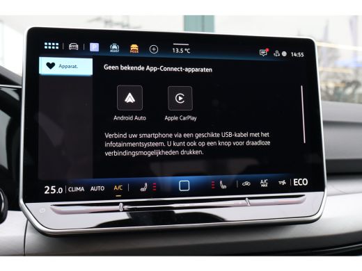 Volkswagen Golf Life Edition eHybrid | 'App-Connect' draadloze smartphone integratie | Achterbank in ongelijke de... ActivLease financial lease