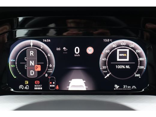 Volkswagen Golf Life Edition eHybrid | 'App-Connect' draadloze smartphone integratie | Achterbank in ongelijke de... ActivLease financial lease