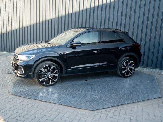 Volkswagen T-Roc 1.5 TSI R-Line Business+ | Beats | IQ Light | Camera | 19" | Prijs Rijklaar!! ActivLease financial lease