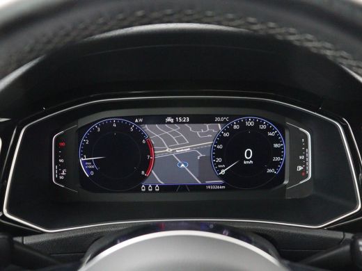 Volkswagen T-Roc 1.5 TSI Sport | Carplay | Virtual Cockpit | Full LED | Navigatie | Climate control | Parkeerhulp ... ActivLease financial lease