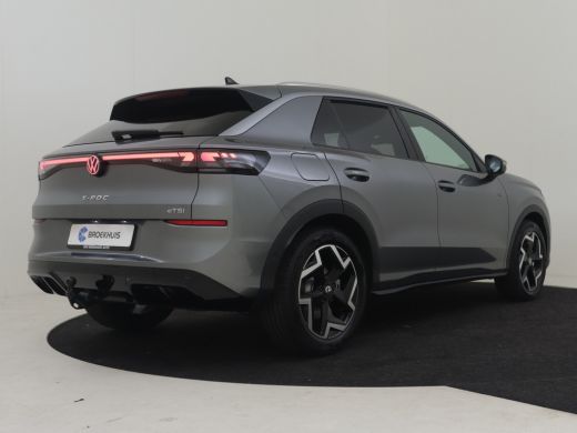 Volkswagen T-Roc R-Line First Edition | 'App-Connect' draadloze smartphone integratie | 30,5 cm display met 2D en ... ActivLease financial lease