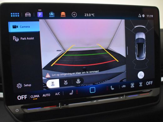 Volkswagen T-Roc R-Line First Edition | 'App-Connect' draadloze smartphone integratie | 30,5 cm display met 2D en ... ActivLease financial lease