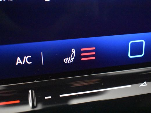 Volkswagen T-Roc R-Line First Edition | 'App-Connect' draadloze smartphone integratie | 30,5 cm display met 2D en ... ActivLease financial lease