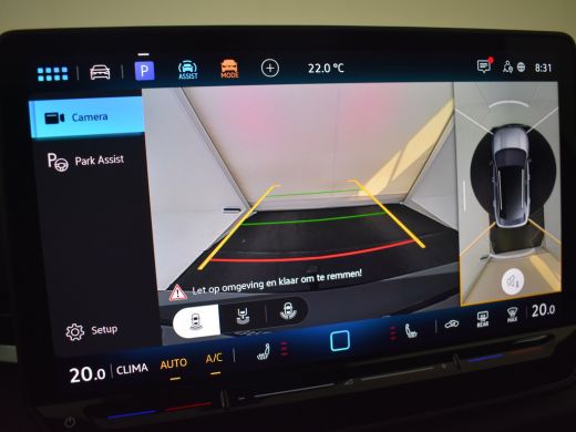 Volkswagen T-Roc R-Line First Edition | 'App-Connect' draadloze smartphone integratie | 30,5 cm display met 2D en ... ActivLease financial lease