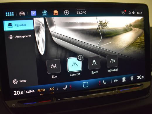 Volkswagen T-Roc R-Line First Edition | 'App-Connect' draadloze smartphone integratie | 30,5 cm display met 2D en ... ActivLease financial lease