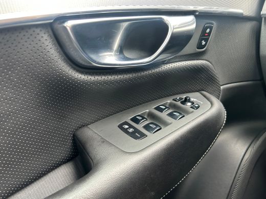 Volvo  XC90 2.0 T8 Recharge AWD R-Design | Luchtvering | Trekhaak | 22'' | 360 camera | HU-Display | Pano | H... ActivLease financial lease