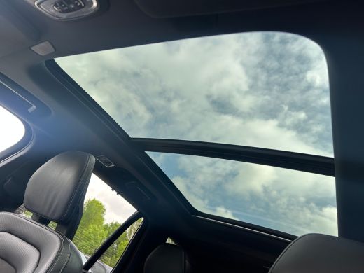 Volvo  XC90 2.0 T8 Recharge AWD R-Design | Luchtvering | Trekhaak | 22'' | 360 camera | HU-Display | Pano | H... ActivLease financial lease