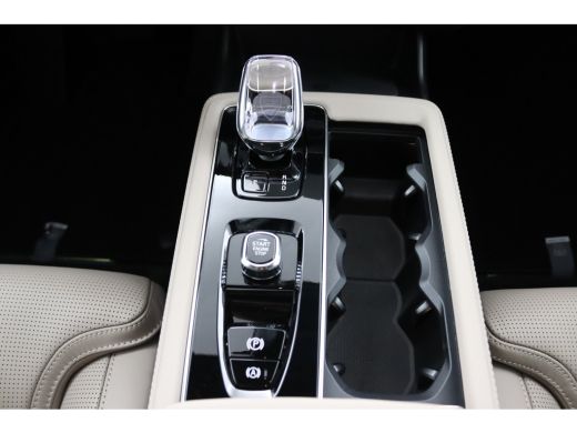 Volvo  XC90 T8 Plug-in hybrid AWD Ultra Bright Exec. Ed. | Bowers&Wilkins | Luchtvering | Snel Rijden | Vol !... ActivLease financial lease