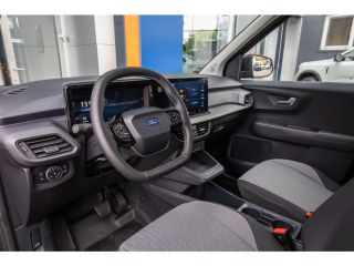 Ford E-Transit Courier Limited 44 kWh | Drivers Assistpack | Trekhaak | Apple Carplay/Android Auto | Stoel/Stuur/Voorrui...