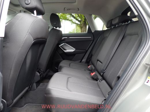 Audi Q3 40 TFSI QUATTRO ! VOL OPTIE ! B&O / ACC / PANODAK / CARPLAY ActivLease financial lease