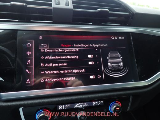 Audi Q3 40 TFSI QUATTRO ! VOL OPTIE ! B&O / ACC / PANODAK / CARPLAY ActivLease financial lease