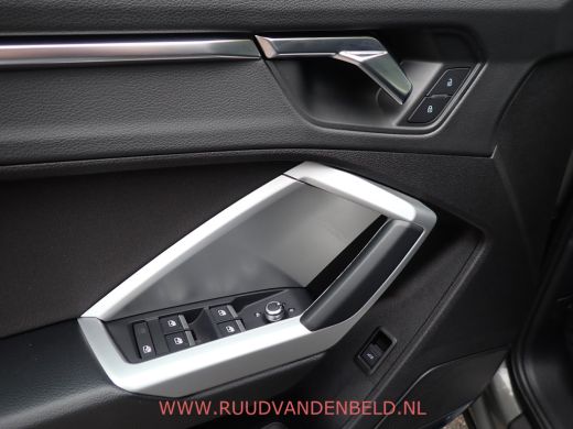 Audi Q3 40 TFSI QUATTRO ! VOL OPTIE ! B&O / ACC / PANODAK / CARPLAY ActivLease financial lease