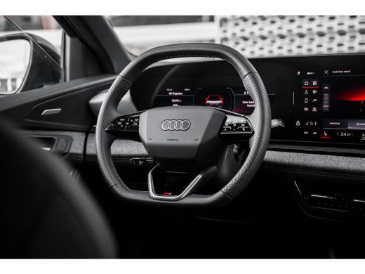 Audi Q6 e-tron S edition 100 kWh | Panoramadak | S Line exterieur ActivLease financial lease