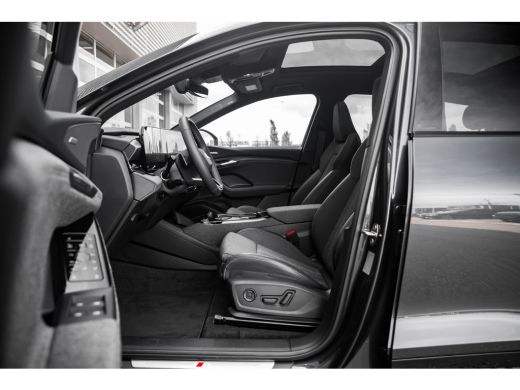 Audi Q6 e-tron S edition 100 kWh | Panoramadak | S Line exterieur ActivLease financial lease