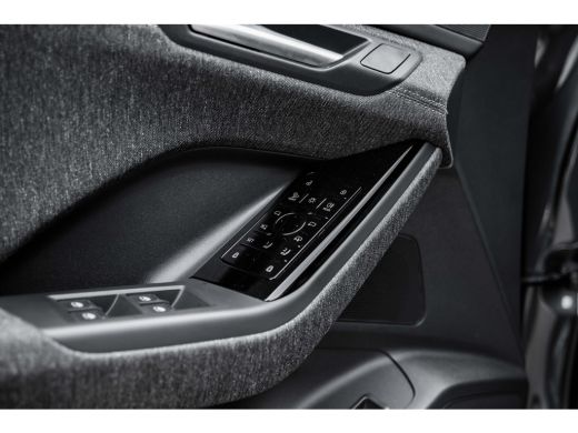 Audi Q6 e-tron S edition 100 kWh | Panoramadak | S Line exterieur ActivLease financial lease